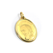 Load image into Gallery viewer, 18k yellow gold satin oval medal pendant 25x20mm Saint Padre Pio Pietrelcina