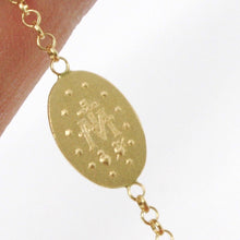Cargar imagen en el visor de la galería, PULSERA ROSARIO ORO AMARILLO 18K, ESFERAS 5MM, CRUZ Y MEDALLA MILAGROSA