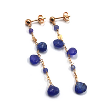 Charger l'image dans la galerie, Boucles d'oreilles en or rose 18 carats de 6 cm (2,36") de long avec des gouttes de tanzanite bleue naturelle de 7 mm