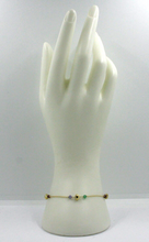 Cargar imagen en el visor de la galería, Pulsera de oro amarillo de 18 quilates de 18,3", tanzanita de 3 mm, rubí, calcedonia y corazón abullonado de 5 mm.