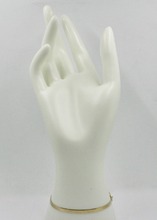 Cargar imagen en el visor de la galería, Pulsera de oro amarillo de 18 quilates con espiga de serpiente plana de 4 mm, 18 cm de largo y 18,1 cm de ancho.