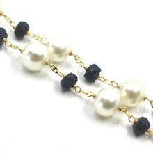 Cargar imagen en el visor de la galería, COLLAR DE ORO AMARILLO DE 18 QUILATES DE 45 CM, CON ZAFIRO AZUL DE 4 MM Y PERLAS BLANCAS DE 6,5 MM DE ANCHO FUERTE ALTERNADAS