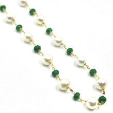 Load image into Gallery viewer, 18K YELLOW GOLD 20" NECKLACE, ALTERNATE 4mm GREEN EMERALD & WHITE FW 6.5mm PEALS