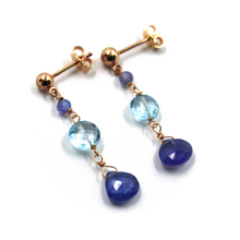 Charger l'image dans la galerie, Boucles d'oreilles en or rose 18 carats de 3,3 cm (1,3") de long, gouttes de tanzanite naturelle de 7 mm et topaze bleue