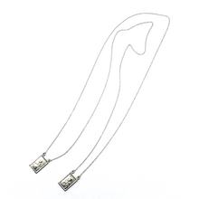 Cargar imagen en el visor de la galería, 18k white gold Scapular necklace with 2 medals Lady Mount Carmel & Sacred Heart.