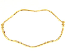 Cargar imagen en el visor de la galería, 18K YELLOW GOLD BRACELET ONDULATE BANGLE, 2mm ROUND TUBE, SMOOTH, SAFETY CLOSURE.