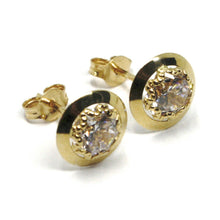 Cargar imagen en el visor de la galería, 18K YELLOW GOLD BUTTON EARRINGS CUBIC ZIRCONIA, ROUND DISC WORKED FRAME, 10 MM.