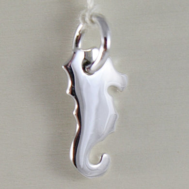 SOLID 18K WHITE GOLD SEAHORSE FLAT CHARM PENDANT SMOOTH LUMINOUS MADE IN ITALY.