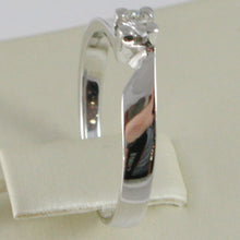 Cargar imagen en el visor de la galería, 18k white gold solitaire wedding band squared ring diamond 0.15 made in Italy.