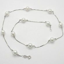 Charger l'image dans la galerie, 18k white gold necklace, venetian chain alternate with Akoya white pearls 7.5 mm.