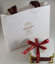 Load image into Gallery viewer, 18k yellow gold flower necklace diamond sapphire ruby emerald made in Italy.