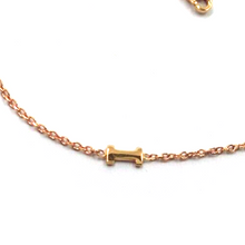 Cargar imagen en el visor de la galería, 18k rose gold rolo thin bracelet with central small 5mm letter initial I.