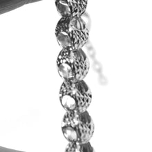 Cargar imagen en el visor de la galería, 18k white gold bracelet, big rounded diamond cut oval drops 6 mm, rounded.
