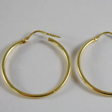 Cargar imagen en el visor de la galería, 18K YELLOW GOLD EARRINGS CIRCLE HOOP 28 MM 1.10 INCHES DIAMETER MADE IN ITALY.