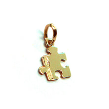 Cargar imagen en el visor de la galería, 18K YELLOW GOLD CHARM PENDANT, MINI SMALL 8mm PUZZLE PIECE, FLAT, MADE IN ITALY.