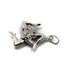 Charger l'image dans la galerie, 18k white gold pendant, rounded Trinacria, length 25mm, two faces made in Italy.