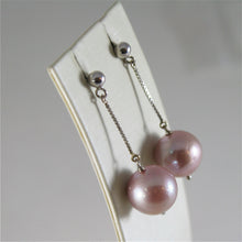 Load image into Gallery viewer, 18k white gold earrings with purple round freshwater pearls 13 mm made in Italy.