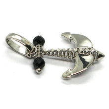 Cargar imagen en el visor de la galería, 18k white gold nautical anchor pendant with black spinel, 0.8" , made in Italy.
