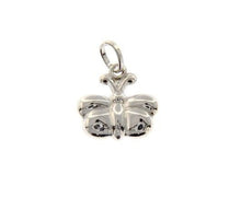 Charger l'image dans la galerie, 18k white gold rounded butterfly pendant charm 18 mm smooth bright made in Italy.