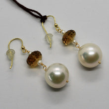 Load image into Gallery viewer, SOLID 18K YELLOW GOLD EARRINGS WITH WHITE PEARL AND BEER QUARTZ MADE IN ITALY.