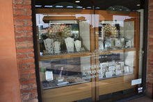 Cargar imagen en el visor de la galería, 18K YELLOW GOLD CHAIN 17.7 MINI CUBAN CURB GOURMETTE LINK 0.9 MM, MADE IN ITALY.