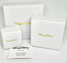 Charger l'image dans la galerie, 18K YELLOW GOLD HALF PHALANX RING ELASTIC WORKED WIRE SPIRAL SNAKE WITH DIAMONDS.