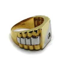 Charger l'image dans la galerie, 18K YELLOW WITHE GOLD MAN BAND RING 14mm SQUARE ON TOP WITH CUBIC ZIRCONIA.