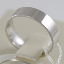 Cargar imagen en el visor de la galería, 18k white gold wedding band Unoaerre square ring marriage 5 mm, made in Italy.