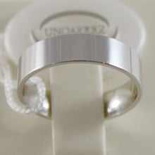 Cargar imagen en el visor de la galería, 18k white gold wedding band Unoaerre square ring marriage 5 mm, made in Italy.