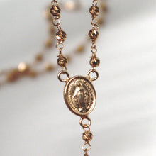 Charger l'image dans la galerie, 18k rose gold 18" rosary necklace miraculous medal cross diamond cut balls 2mm.