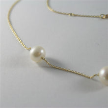 Load image into Gallery viewer, 18k yellow gold necklace with round white freshwater pearls made in Italy.