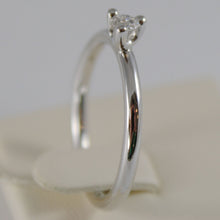 Cargar imagen en el visor de la galería, 18k white gold solitaire wedding band triangle ring diamond 0.12 made in Italy.