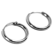Cargar imagen en el visor de la galería, 18k white gold round circle hoop small earrings diameter 11mm x 1.2mm, Italy.