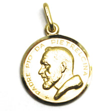 Load image into Gallery viewer, 18k yellow gold medal pendant, Saint Pio of Pietrelcina 17mm very detailed.