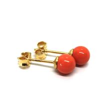 Cargar imagen en el visor de la galería, 18k yellow gold balls spheres red reconstructed coral button earrings 6mm, 0.24".