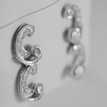 Load image into Gallery viewer, 18k white gold double curve earrings diamond diamonds 0.45 carats made in Italy.