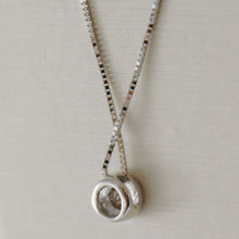 Charger l'image dans la galerie, 18k white gold necklace with diamond 0.08 carats, venetian chain made in Italy.
