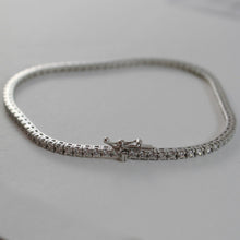 Load image into Gallery viewer, SOLID 18K WHITE GOLD TENNIS BRACELET WITH ZIRCONIA 5.80 CARATS MADE IN ITALY.