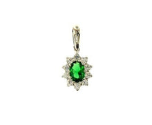 Cargar imagen en el visor de la galería, 18k white gold flower pendant with oval green crystal and cubic zirconia frame.