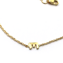 Load image into Gallery viewer, 18k yellow gold rolo thin bracelet with central small 5mm letter initial E.