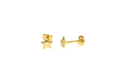 18k yellow gold flat small baby girl 5mm star earrings, butterfly closure.