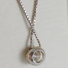 Charger l'image dans la galerie, 18k white gold necklace with diamond 0.31 carats, venetian chain made in Italy.