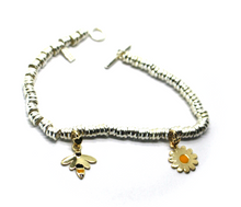 Load image into Gallery viewer, 925 STERLING SILVER CIRCLE TUBE BRACELET 9K YELLOW GOLD ENAMEL BEE DAISY PENDANT.