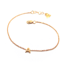 Cargar imagen en el visor de la galería, 18k rose gold rolo thin bracelet with central small 5mm letter initial A.