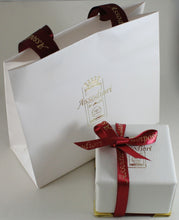 Load image into Gallery viewer, SOLID 18K WHITE GOLD WEDDING BAND UNOAERRE RING 7 GRAMS MARRIAGE MADE IN ITALY.