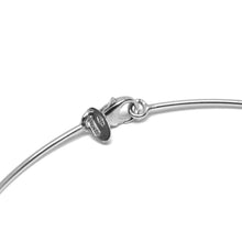 Load image into Gallery viewer, 18k white gold bangle mini bracelet, semi rigid, flat heart, made in Italy.
