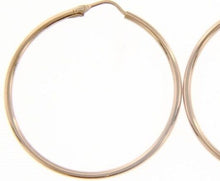 Cargar imagen en el visor de la galería, 18k rose gold round circle earrings diameter 30 mm width 1.7 mm, made in Italy.