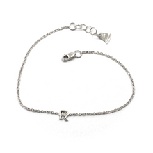 Load image into Gallery viewer, 18k white gold rolo thin bracelet with central small 5mm letter initial R.