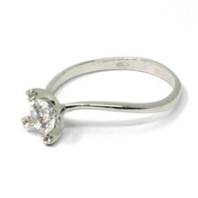 Load image into Gallery viewer, SOLID 18K WHITE GOLD RING, SOLITAIRE WITH CUBIC ZIRCONIA 0.70 CARATS CROSS FRAME.