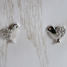 Cargar imagen en el visor de la galería, 18k white gold earrings mini chick poult zirconia for kids child.
